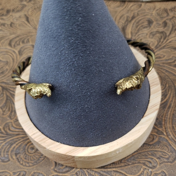 Vintage Jewelry - Vintage Gold Tone Twist Animal Head Cuff Bracelet